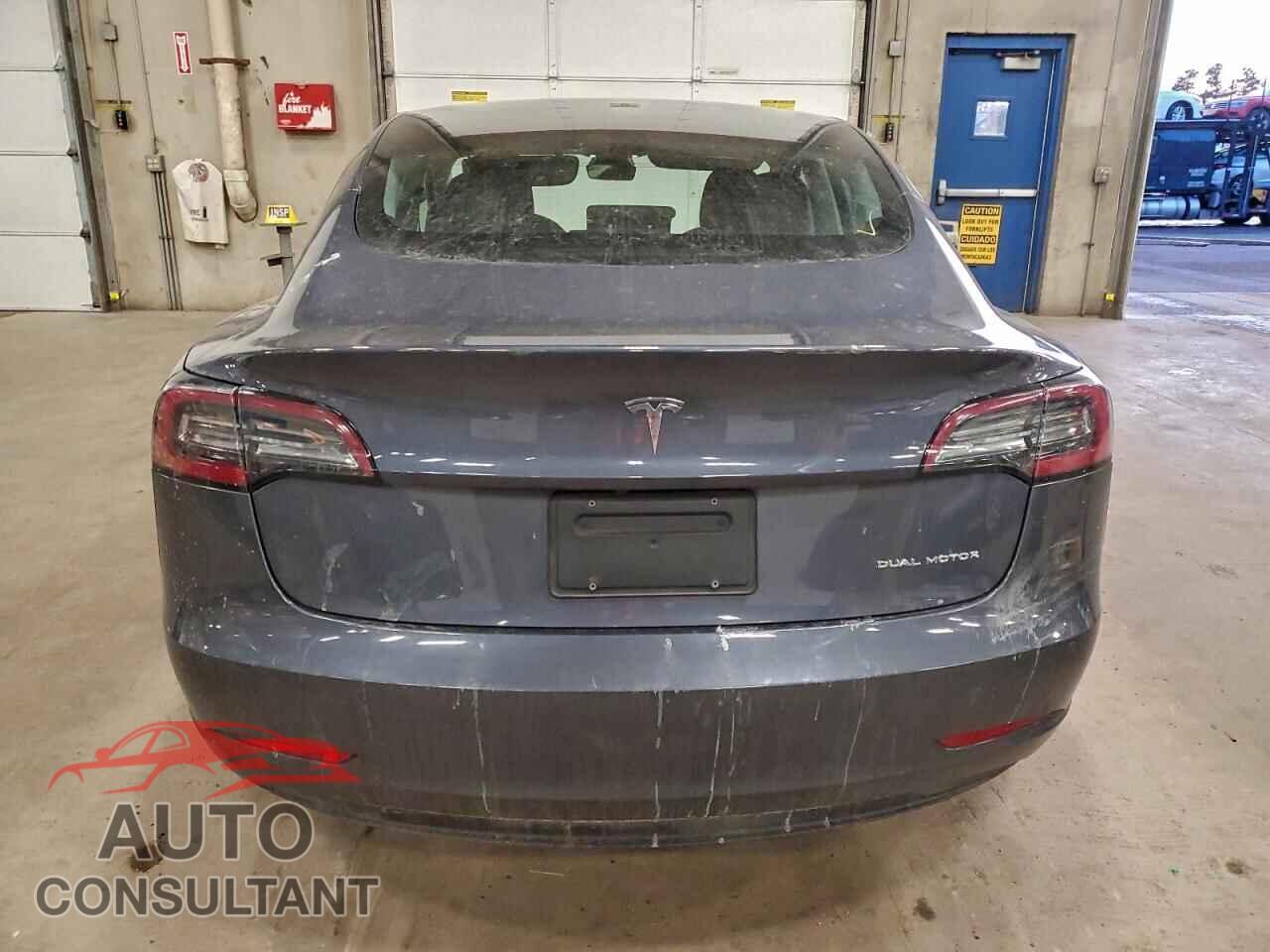 TESLA MODEL 3 2021 - 5YJ3E1EB3MF874669