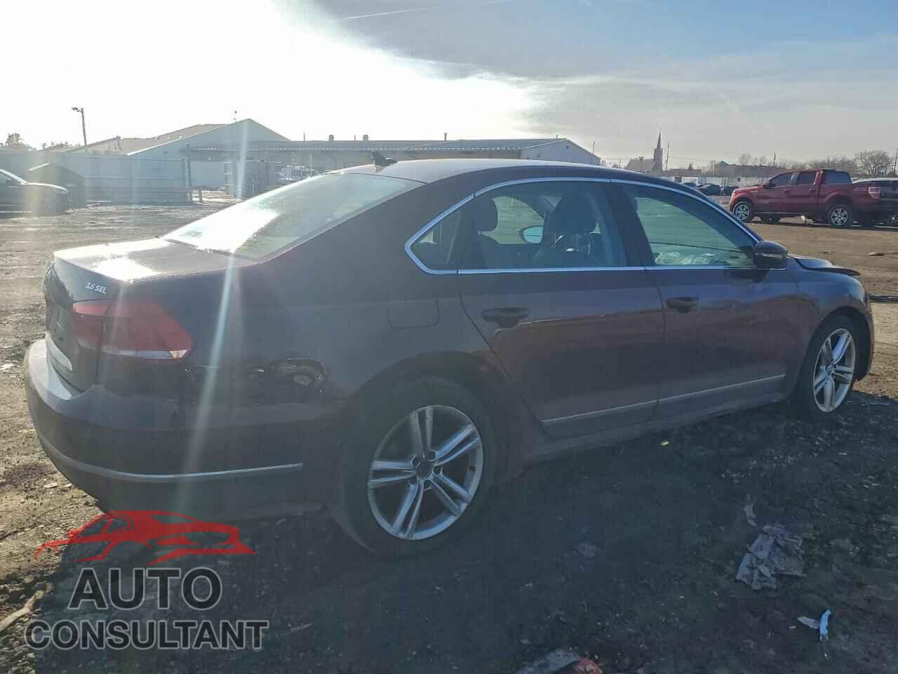 VOLKSWAGEN PASSAT 2012 - 1VWCM7A33CC012193