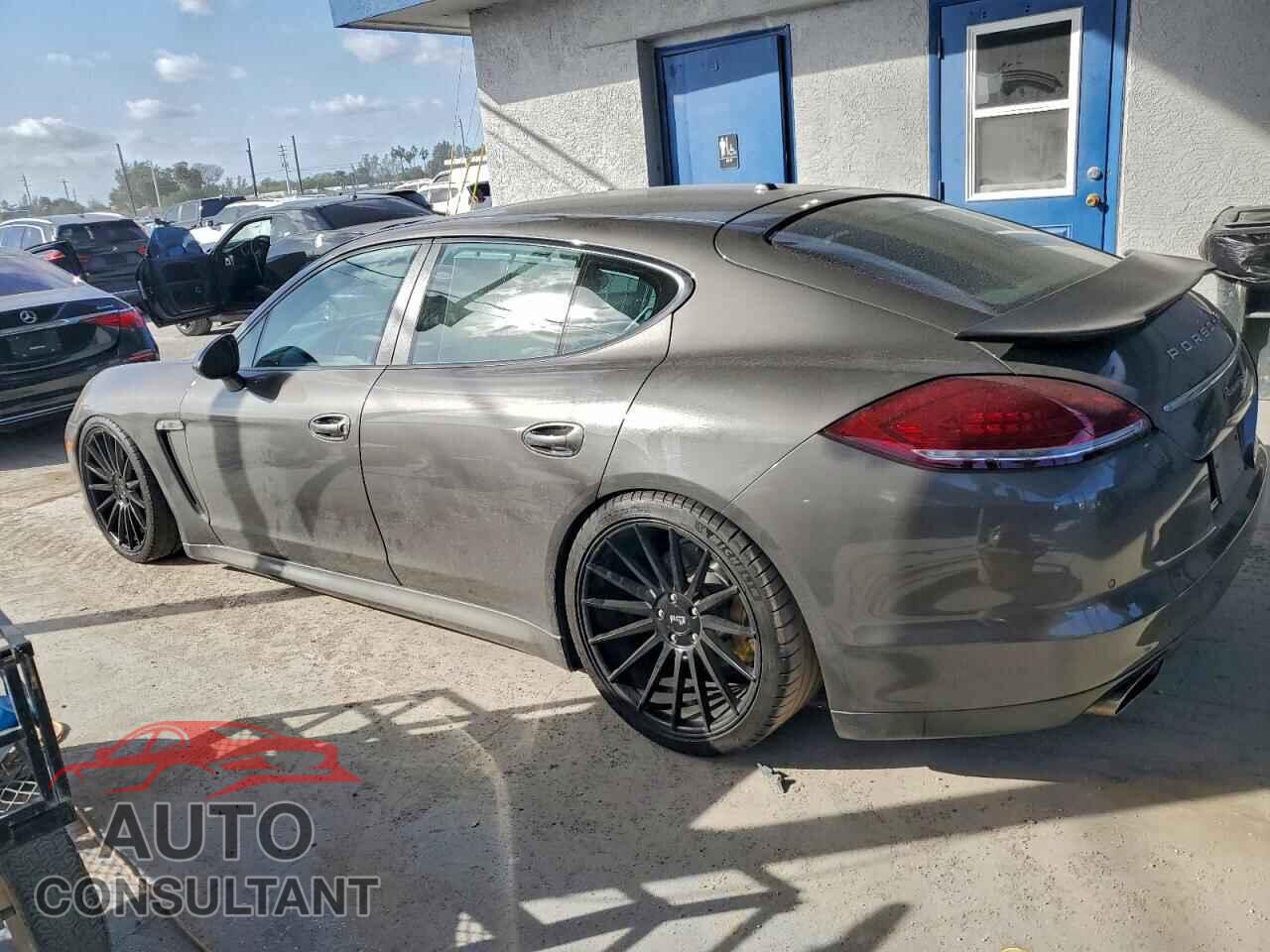 PORSCHE PANAMERA 2013 - WP0AA2A71DL015779