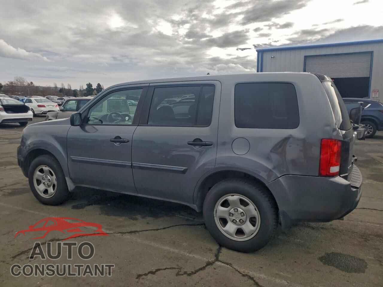 HONDA PILOT 2010 - 5FNYF3H21AB015330