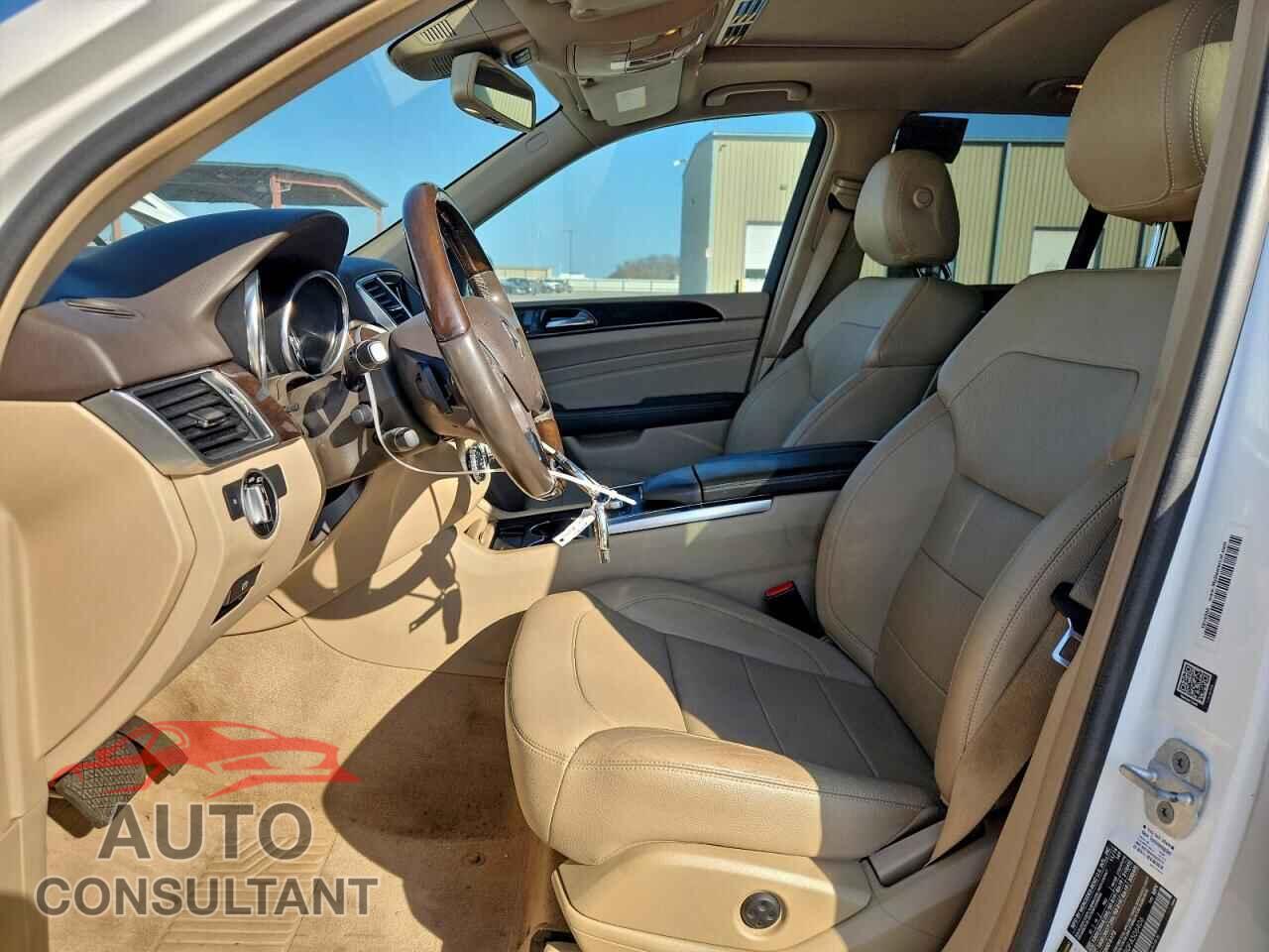 MERCEDES-BENZ M-CLASS 2015 - 4JGDA5JB0FA506406