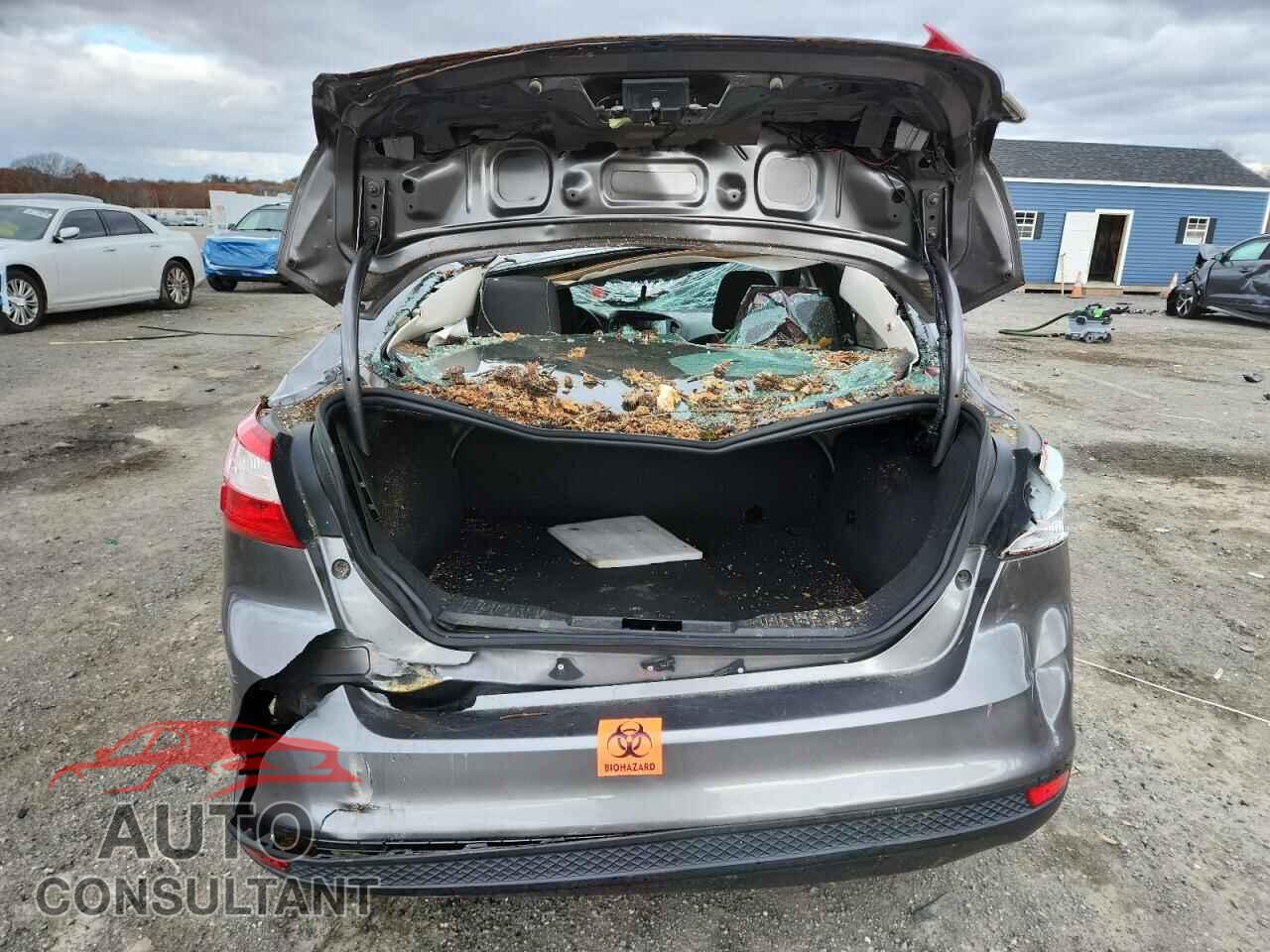 FORD FOCUS 2012 - 1FAHP3F22CL406962