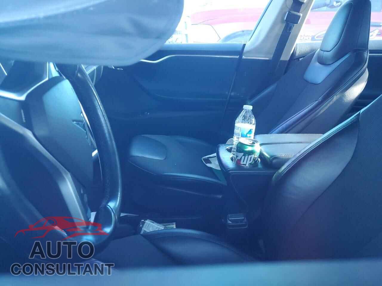TESLA MODEL S 2013 - 5YJSA1CN7DFP27355
