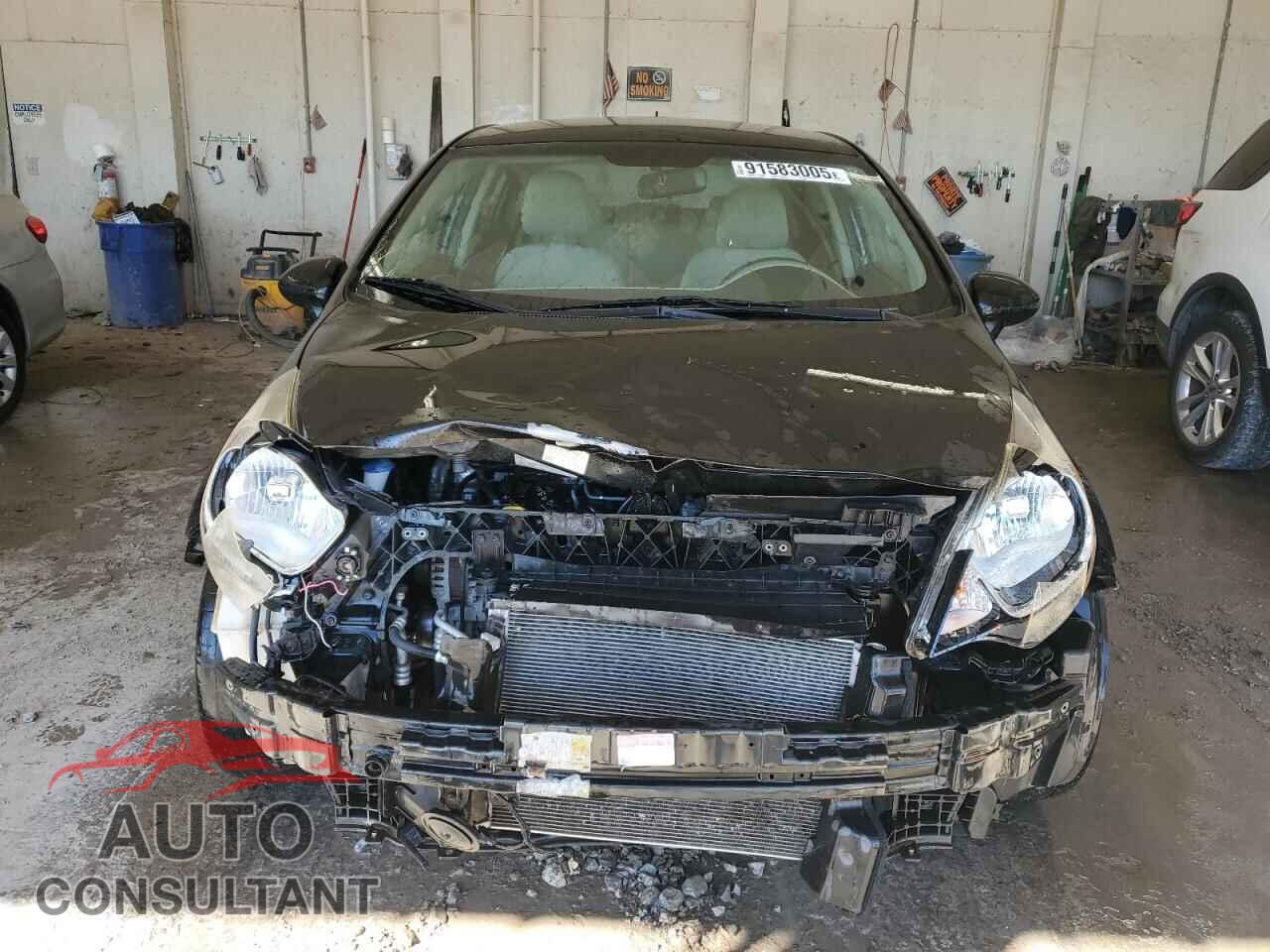 KIA RIO 2013 - KNADN4A35D6282834