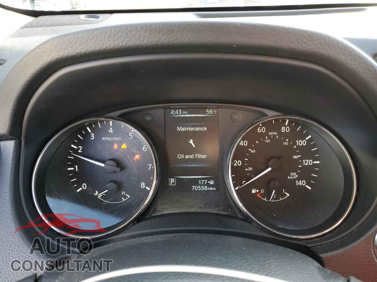 NISSAN ROGUE 2017 - KNMAT2MVXHP516155