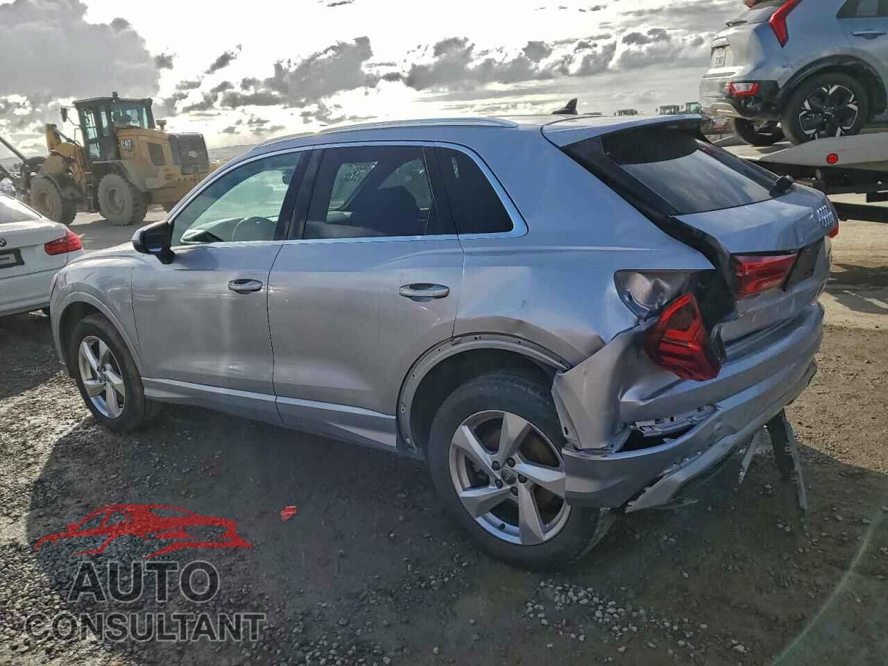 AUDI Q3 2019 - WA1AECF37K1077044