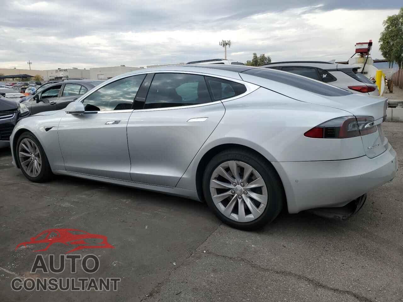 TESLA MODEL S 2017 - 5YJSA1E25HF184371