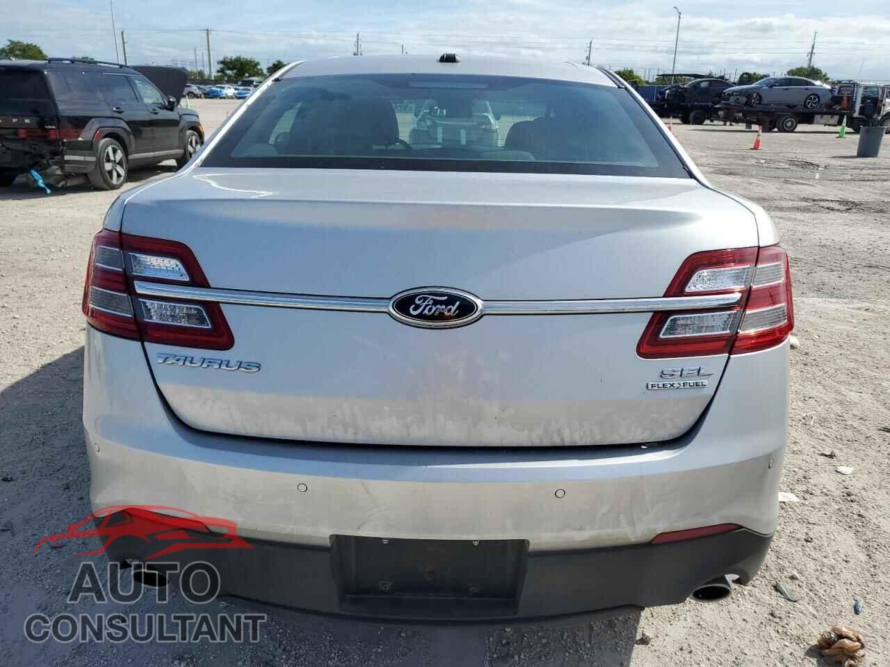 FORD TAURUS 2013 - 1FAHP2E87DG228993