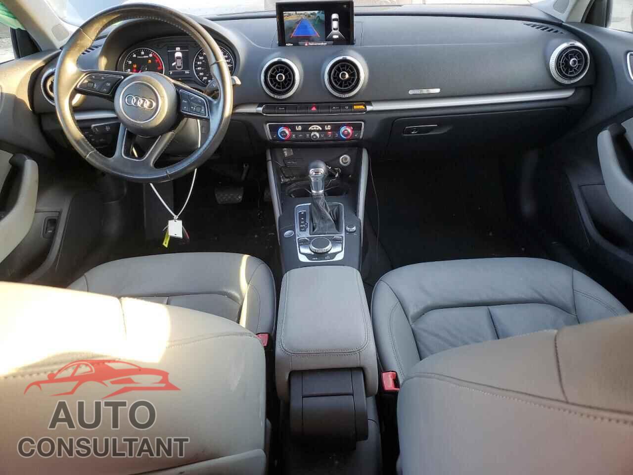 AUDI A3 2017 - WAUAUGFF5H1046360