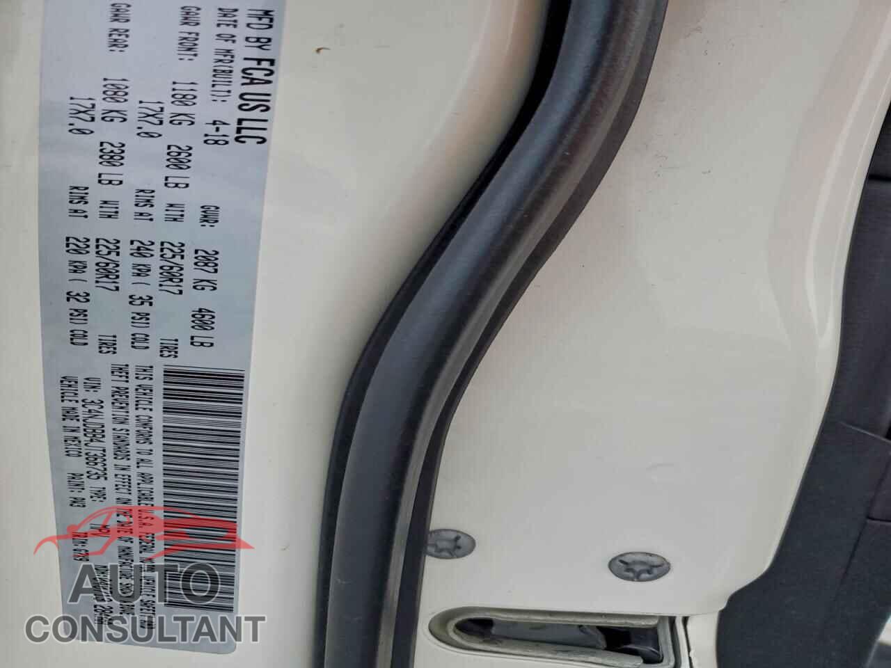 JEEP COMPASS 2018 - 3C4NJDBB4JT366735