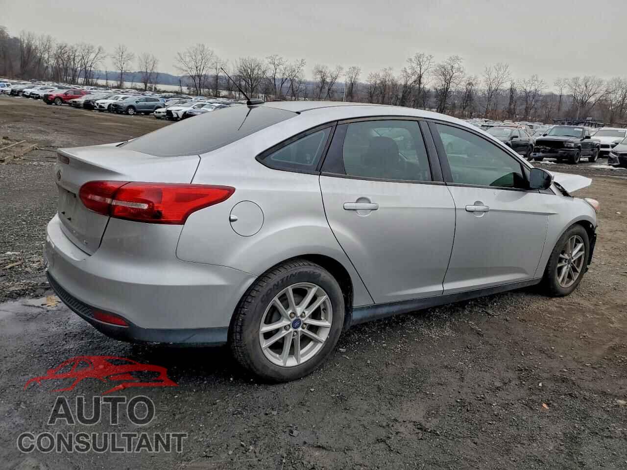 FORD FOCUS 2015 - 1FADP3F26FL376593