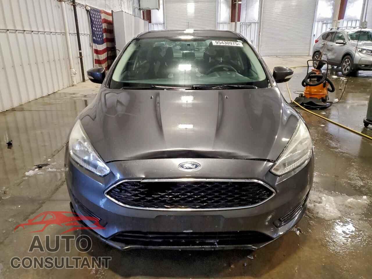 FORD FOCUS 2016 - 1FADP3F28GL372580