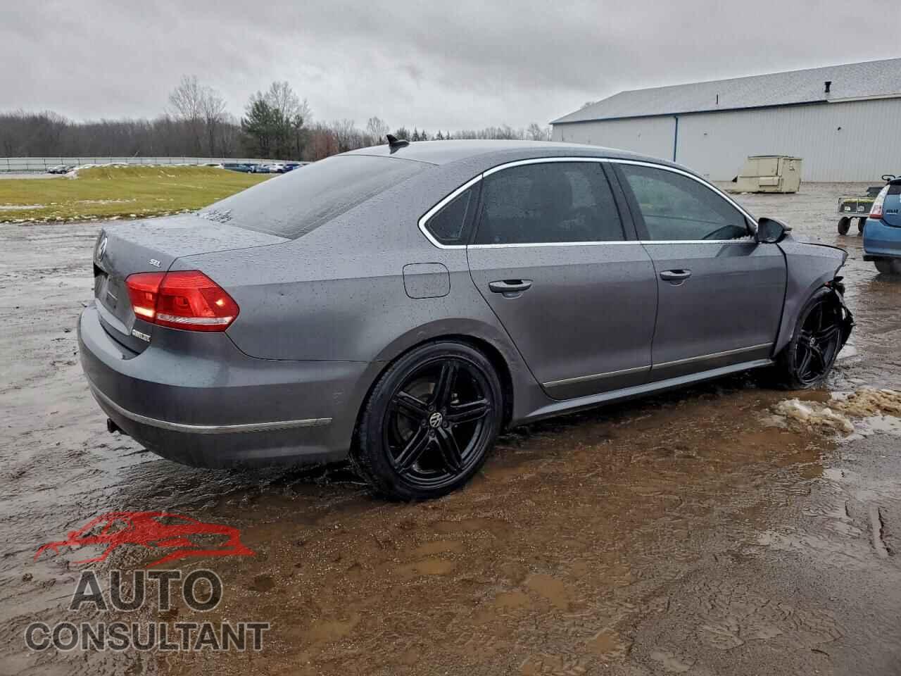 VOLKSWAGEN PASSAT 2012 - 1VWCH7A38CC037207