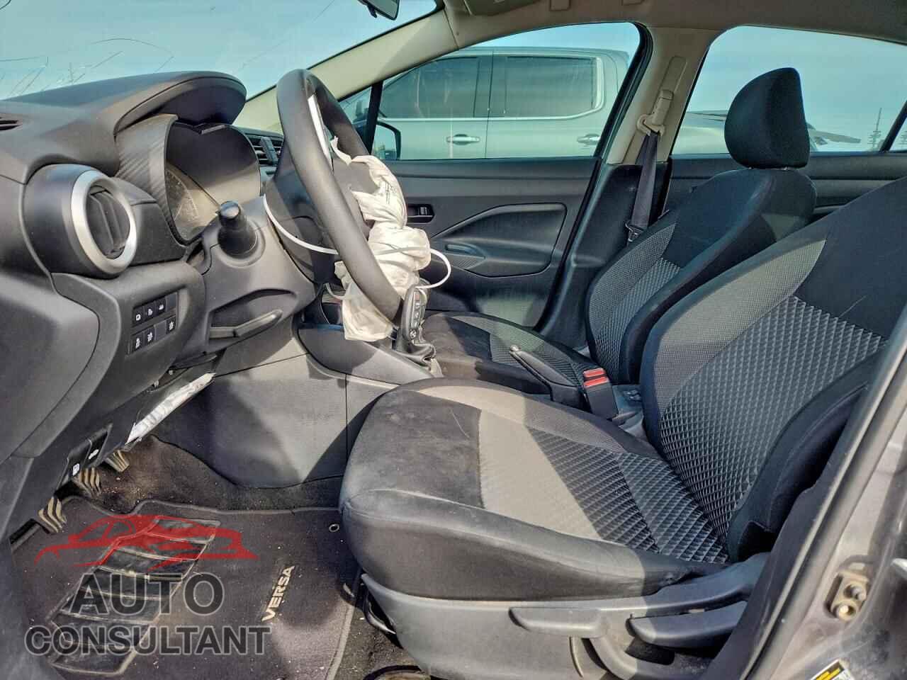 NISSAN VERSA 2020 - 3N1CN8BVXLL810929