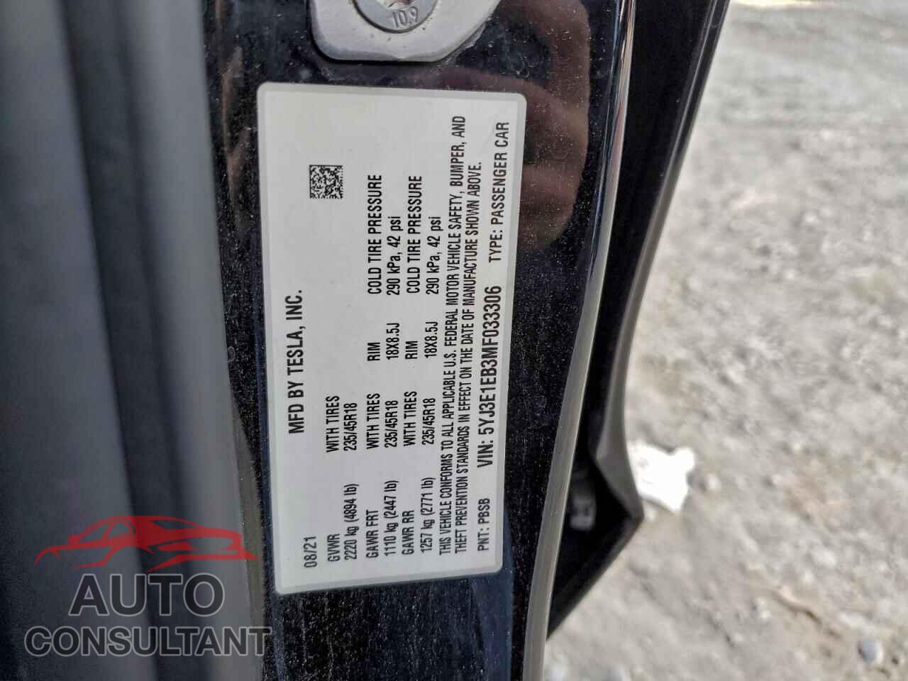 TESLA MODEL 3 2021 - 5YJ3E1EB3MF033306