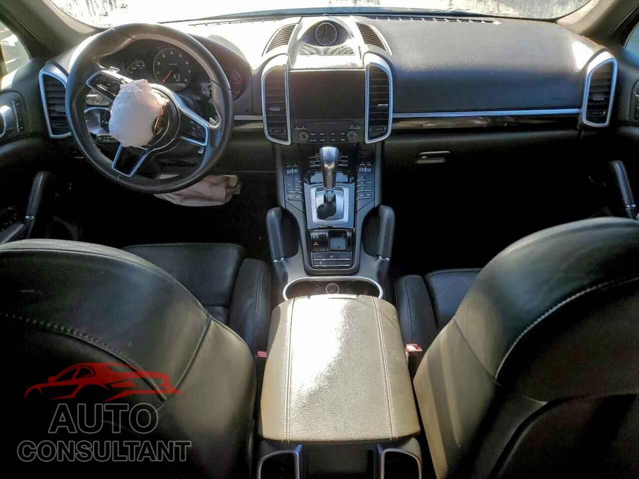 PORSCHE CAYENNE 2017 - WP1AA2A24HKA85534