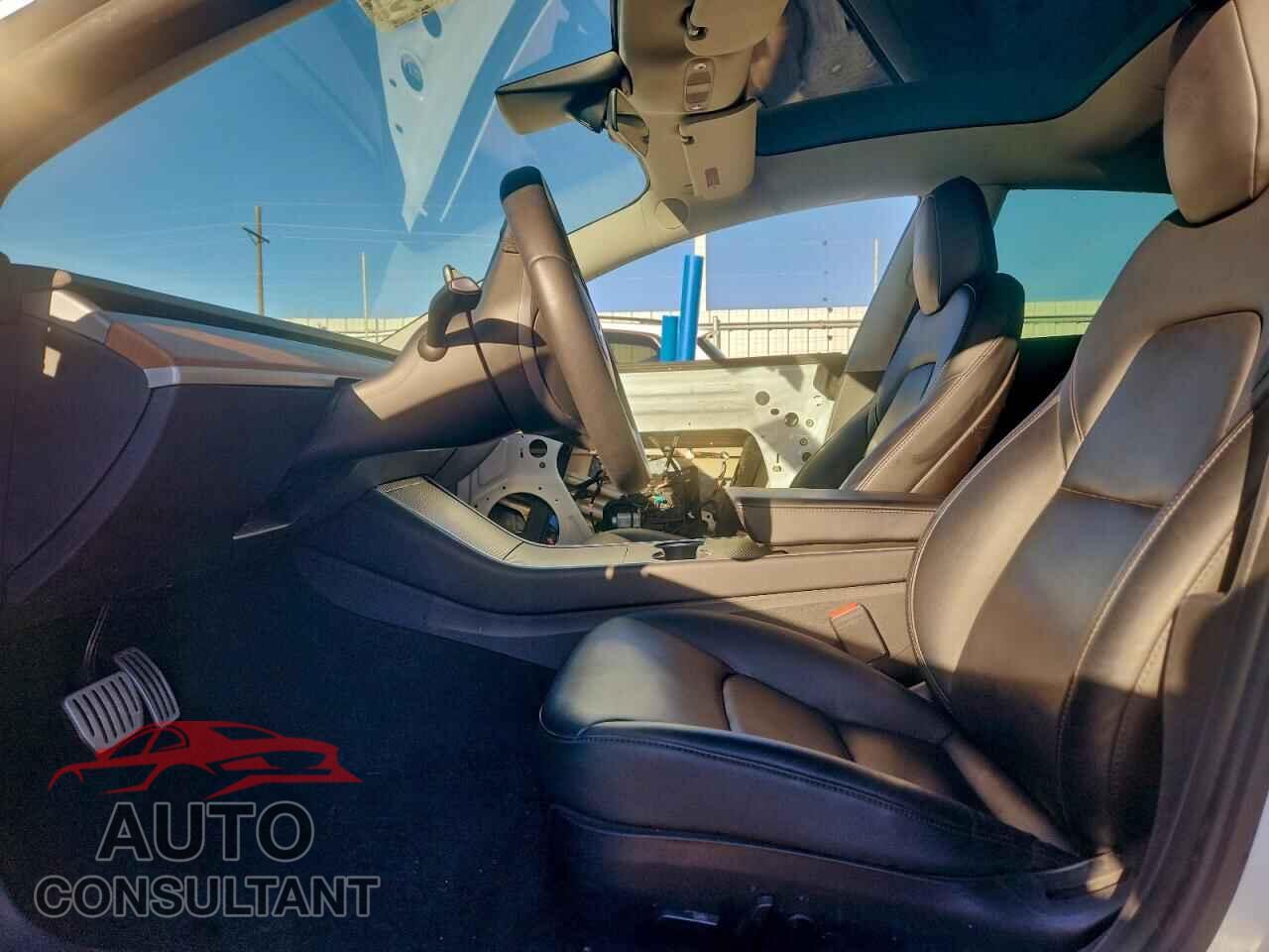 TESLA MODEL 3 2020 - 5YJ3E1EC3LF641382