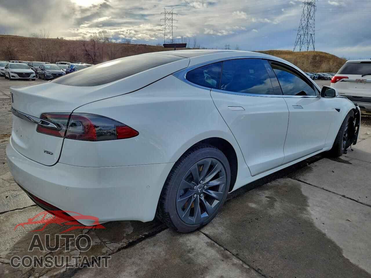 TESLA MODEL S 2018 - 5YJSA1E23JF275502