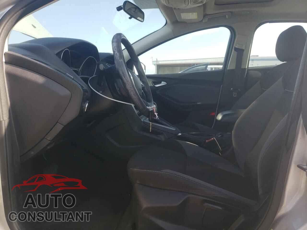 FORD FOCUS 2014 - 1FADP3F23EL312557