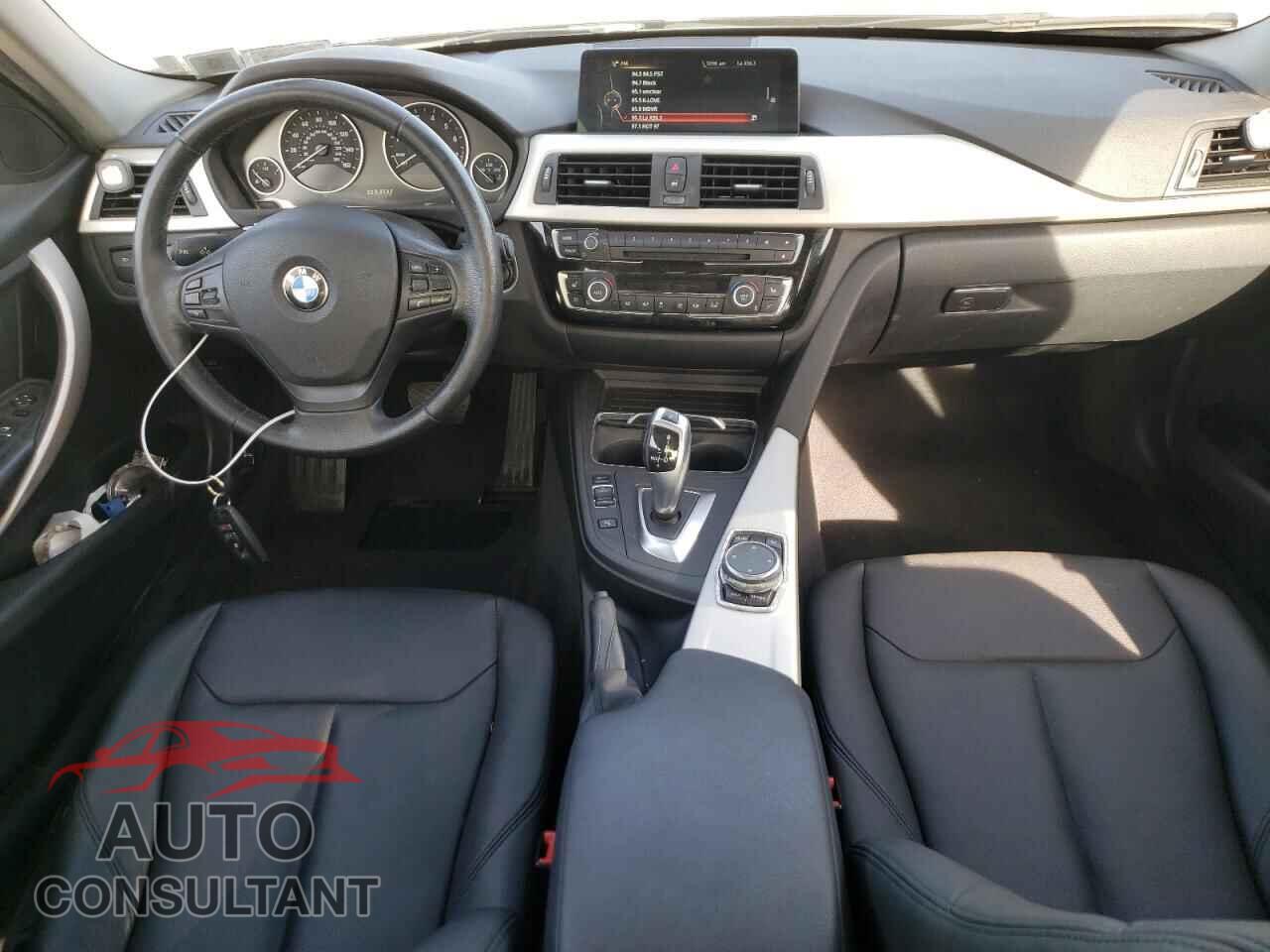 BMW 3 SERIES 2016 - WBA8E5G50GNU21679