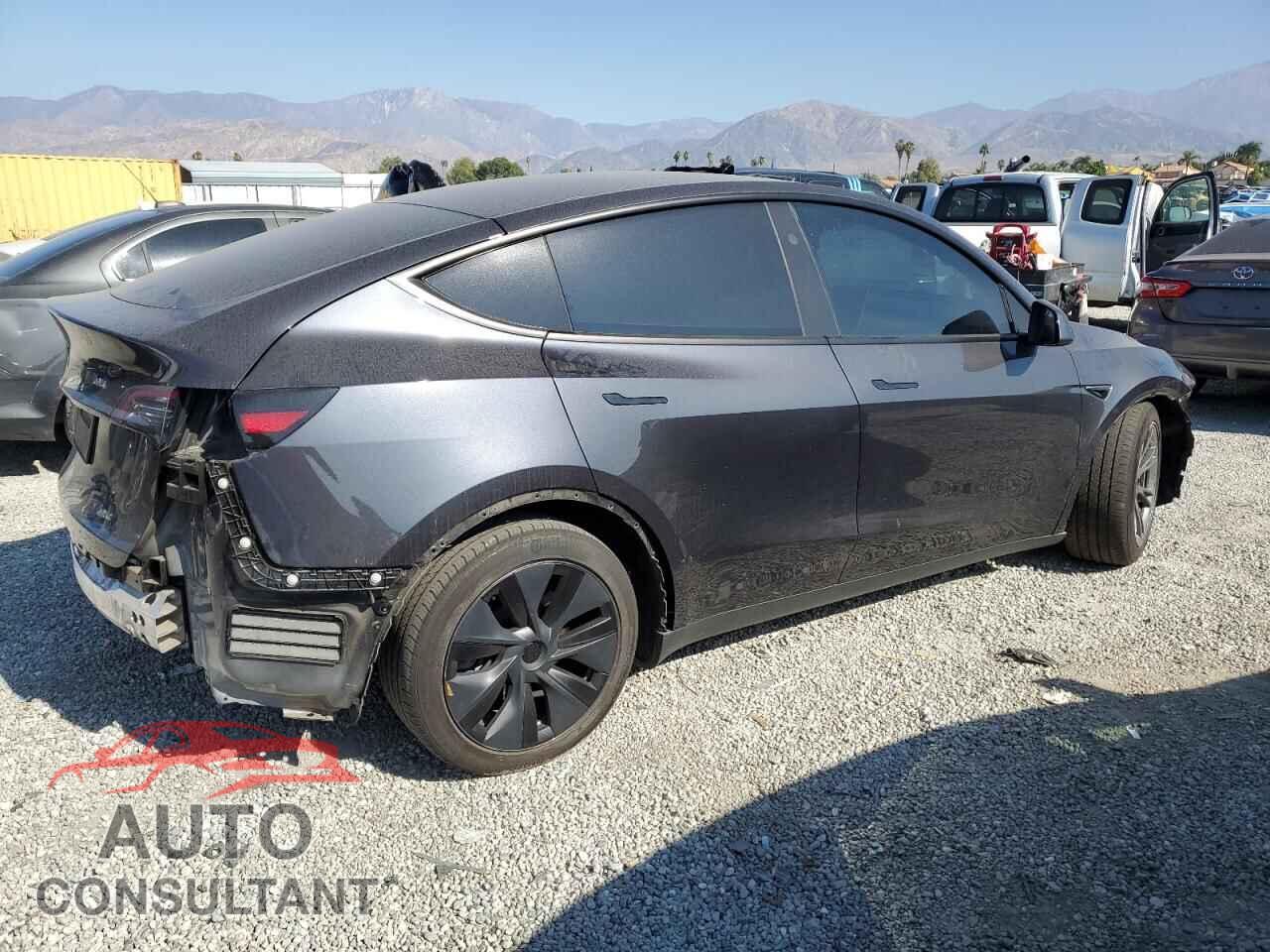 TESLA MODEL Y 2024 - 7SAYGDED6RF096073