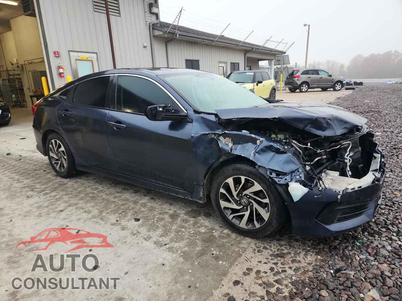 HONDA CIVIC 2018 - 19XFC2F76JE013684