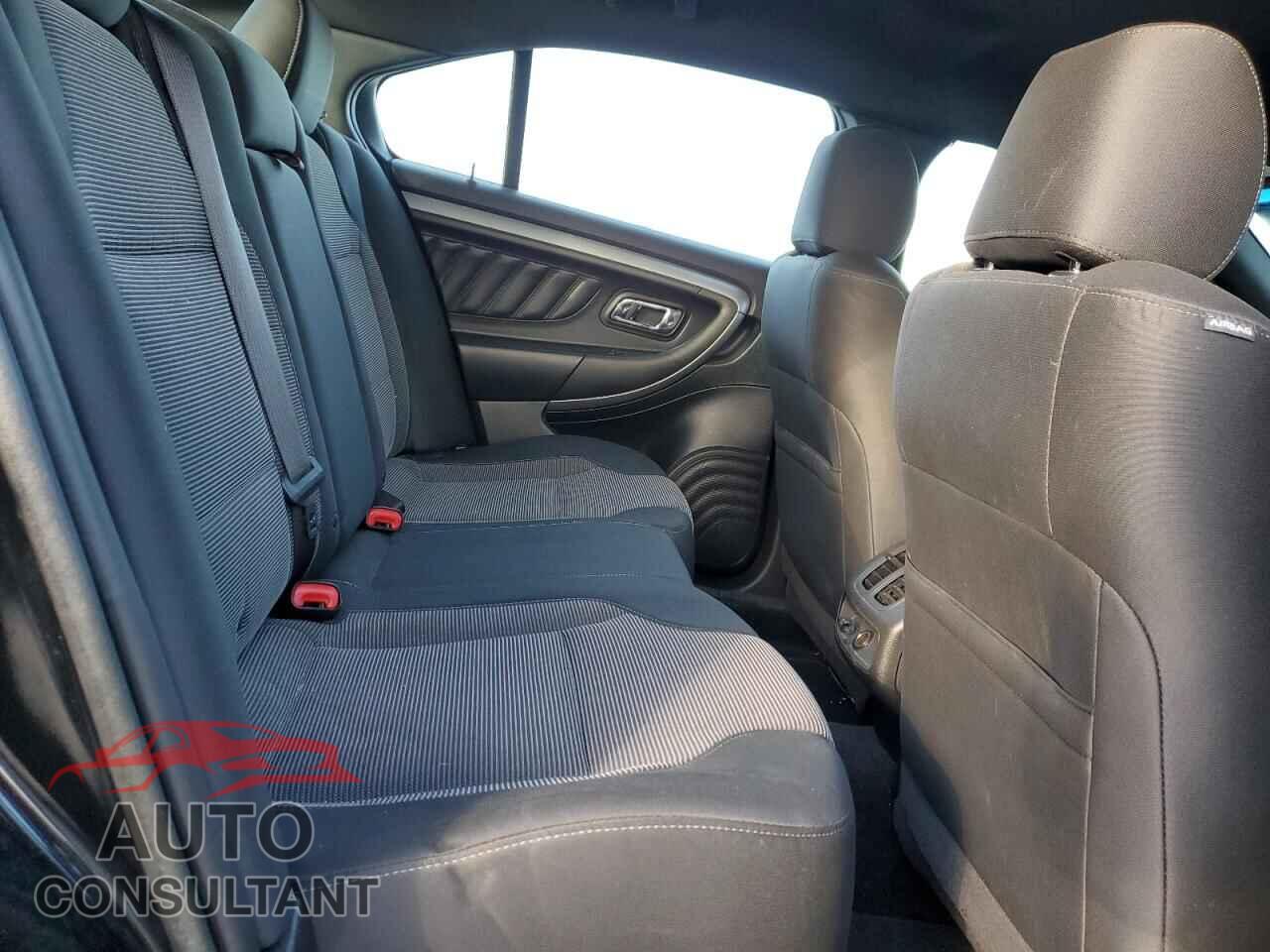 FORD TAURUS 2015 - 1FAHP2E89FG184031