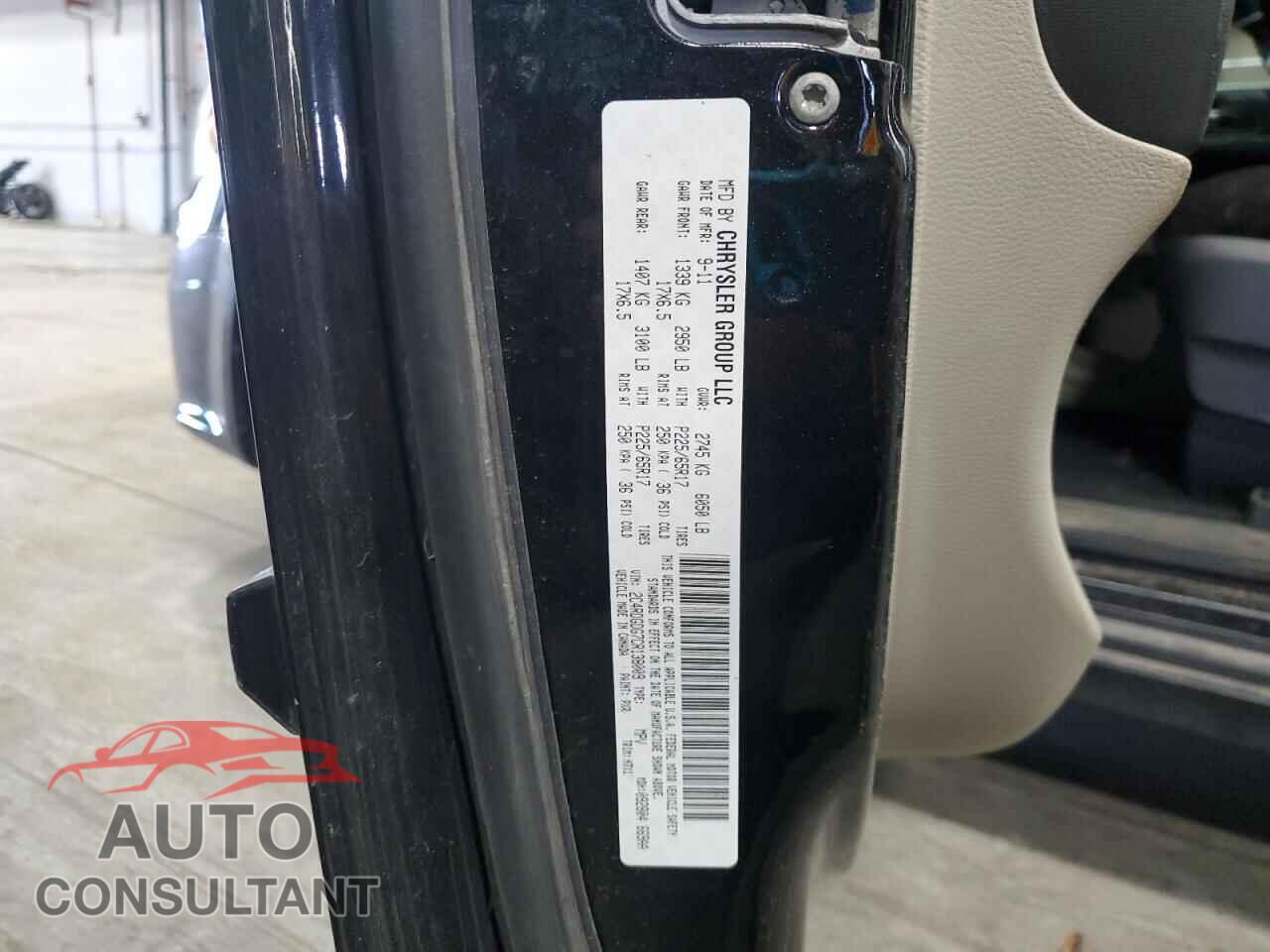 DODGE CARAVAN 2012 - 2C4RDGDG7CR138009