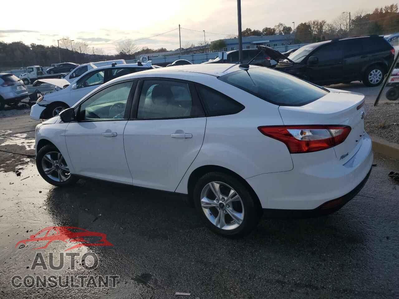 FORD FOCUS 2014 - 1FADP3F2XEL260439