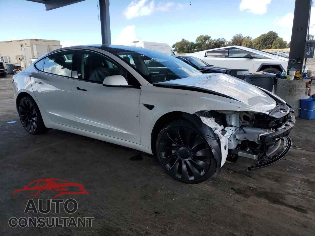 TESLA MODEL 3 2025 - 5YJ3E1EA5SF046840