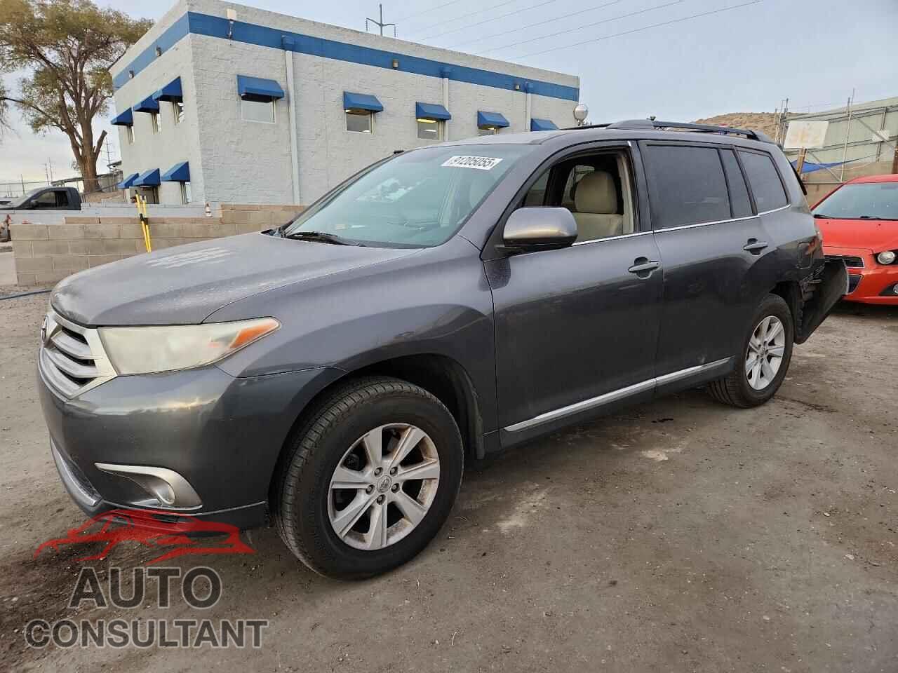 TOYOTA HIGHLANDER 2013 - 5TDBK3EH8DS236899