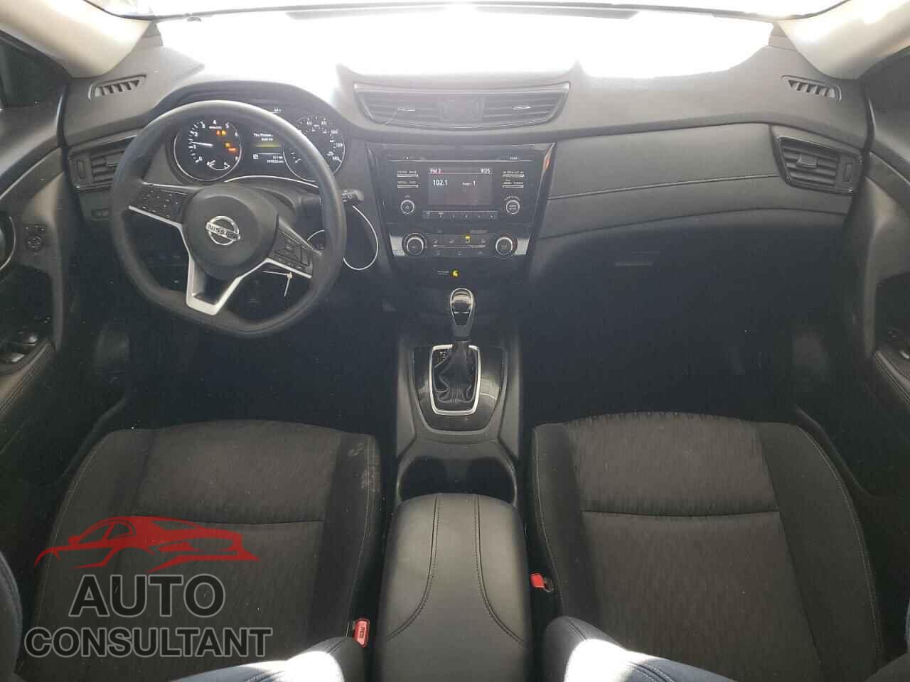 NISSAN ROGUE 2017 - KNMAT2MV5HP553128