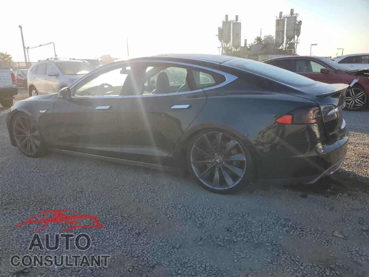 TESLA MODEL S 2012 - 5YJSA1CP6CFP02947