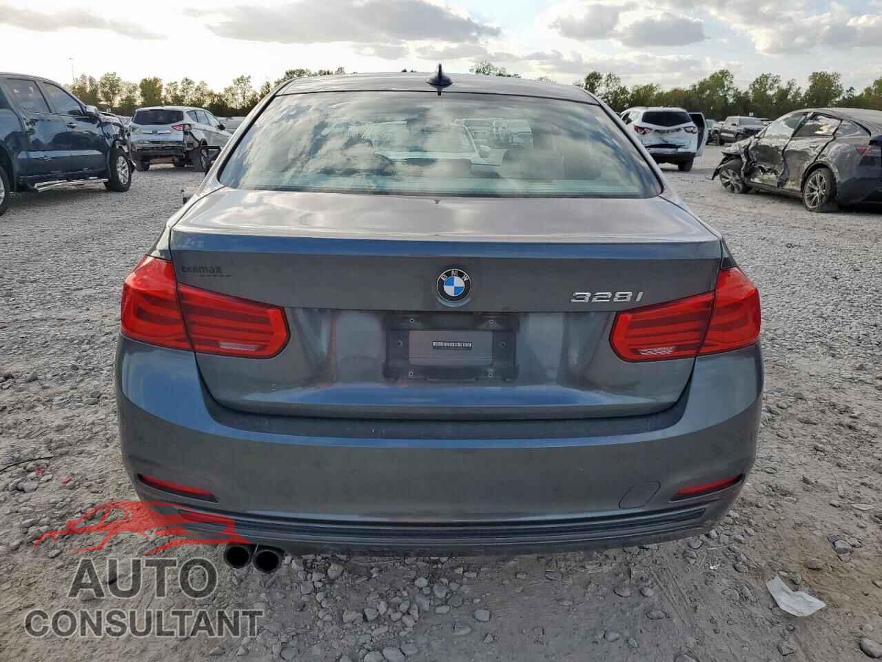 BMW 3 SERIES 2016 - WBA8E9G57GNU27891