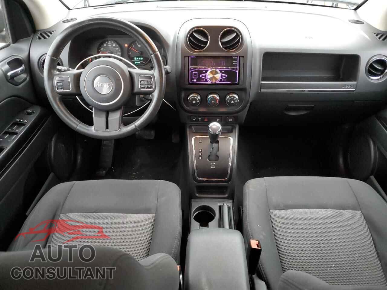 JEEP COMPASS 2011 - 1J4NF1FB3BD170023