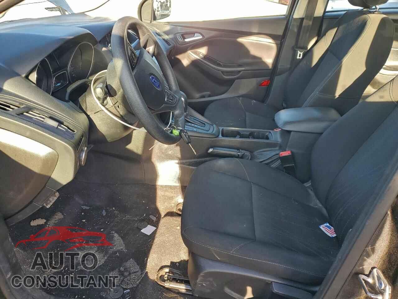 FORD FOCUS 2017 - 1FADP3F24HL327878