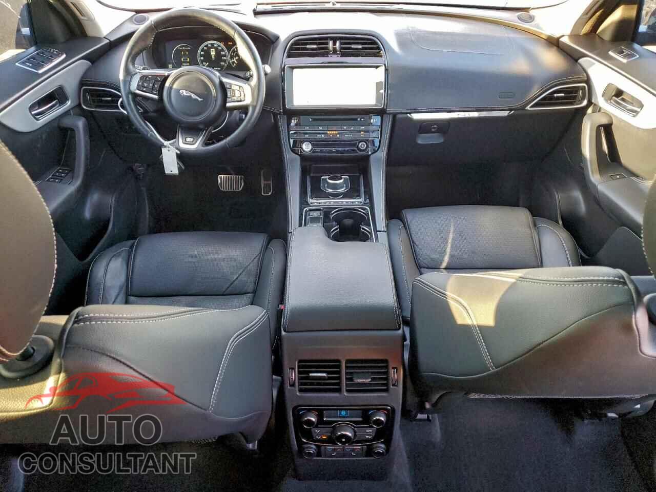 JAGUAR F-PACE 2017 - SADCL2BV5HA046989