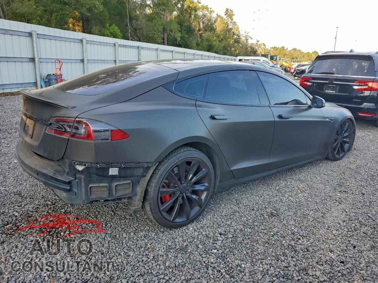 TESLA MODEL S 2016 - 5YJSA1E49GF125792