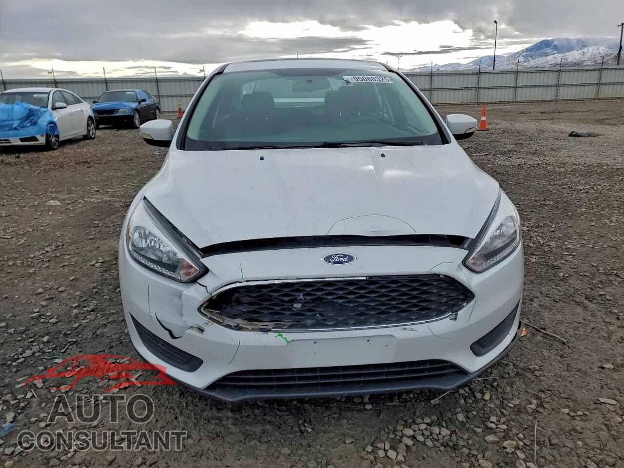 FORD FOCUS 2016 - 1FADP3F26GL364736