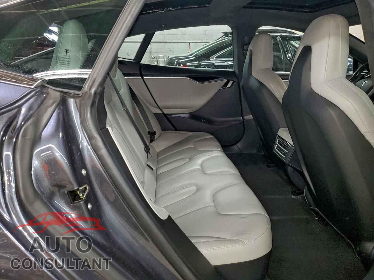TESLA MODEL S 2016 - 5YJSA1E20GF132631