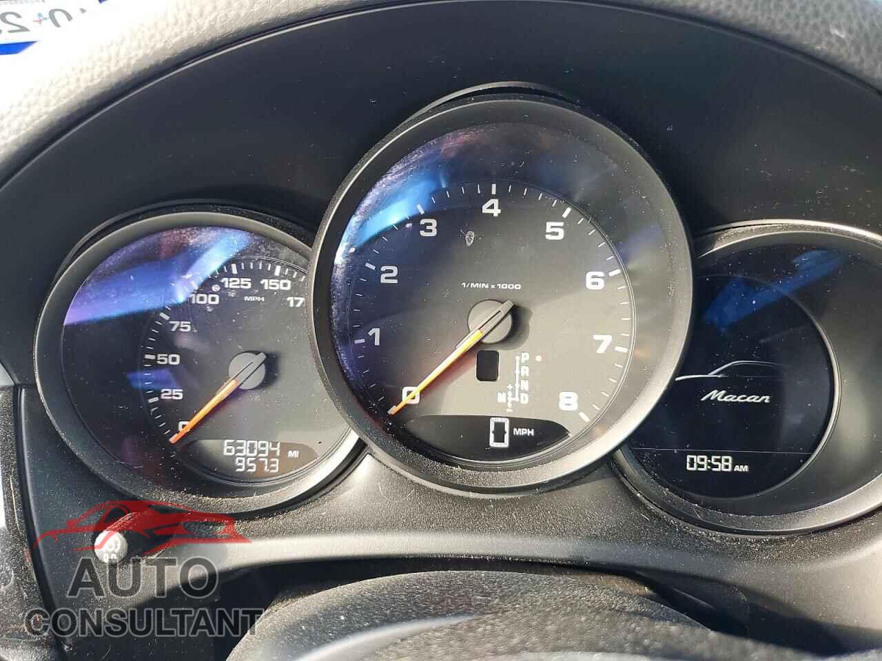 PORSCHE MACAN 2018 - WP1AA2A53JLB18436