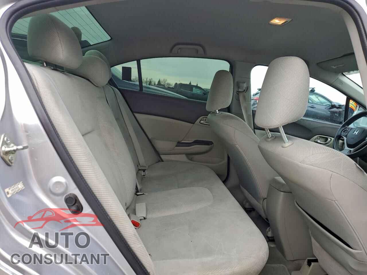 HONDA CIVIC 2012 - 2HGFB2F52CH607330