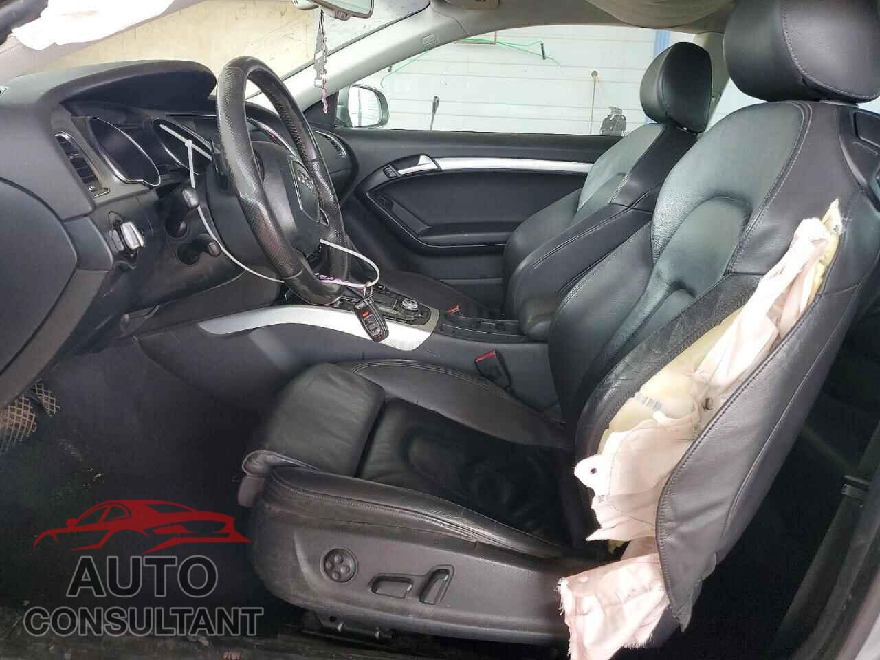 AUDI A5 2011 - WAULFAFR2BA082511