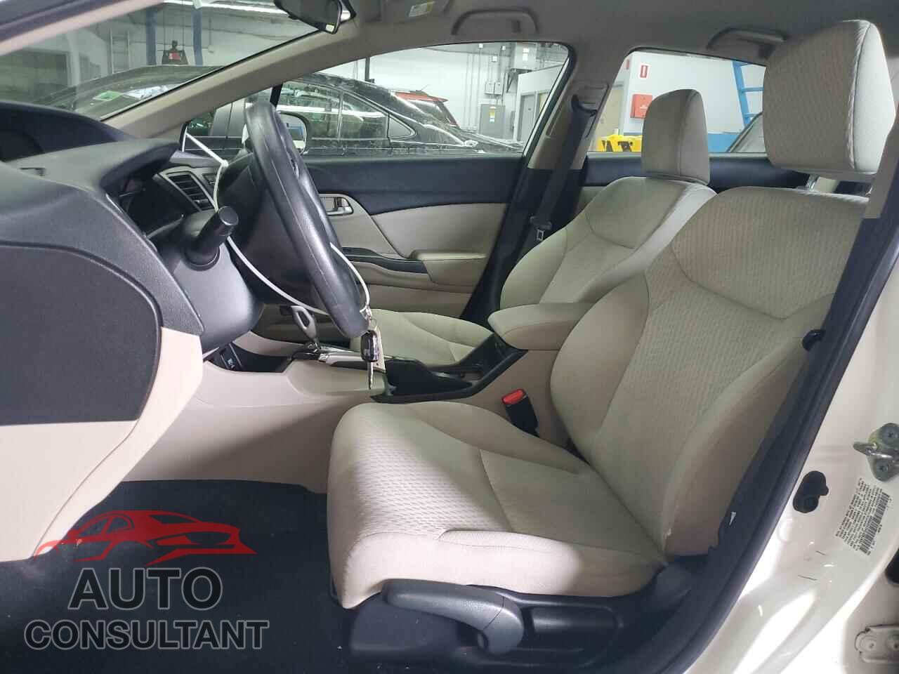 HONDA CIVIC 2014 - 19XFB2F5XEE020595