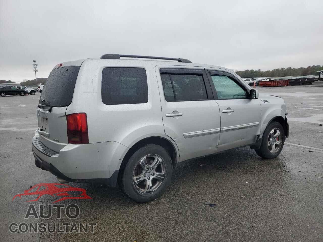 HONDA PILOT 2012 - 5FNYF4H50CB009232