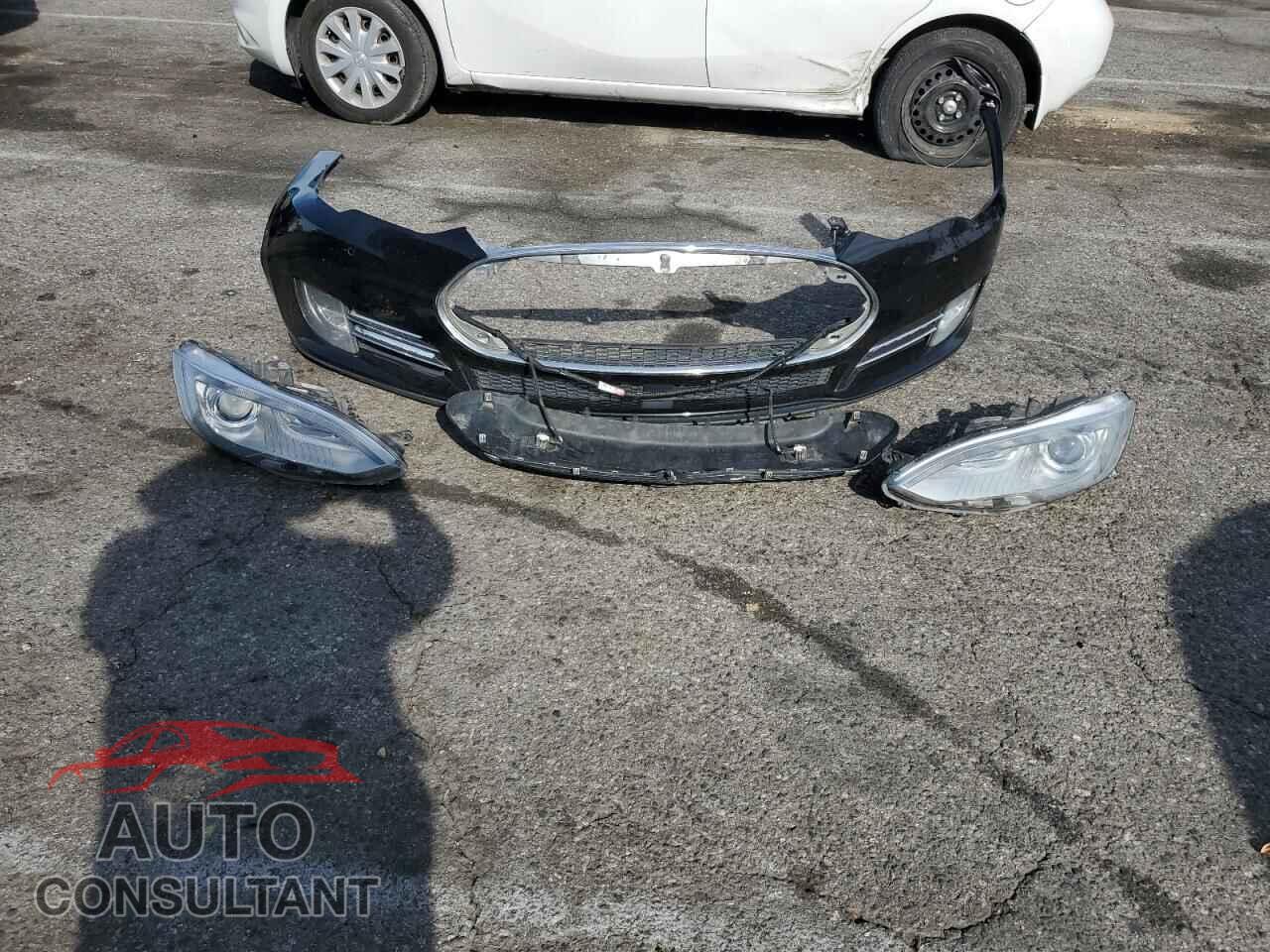 TESLA MODEL S 2015 - 5YJSA1E28FF102551