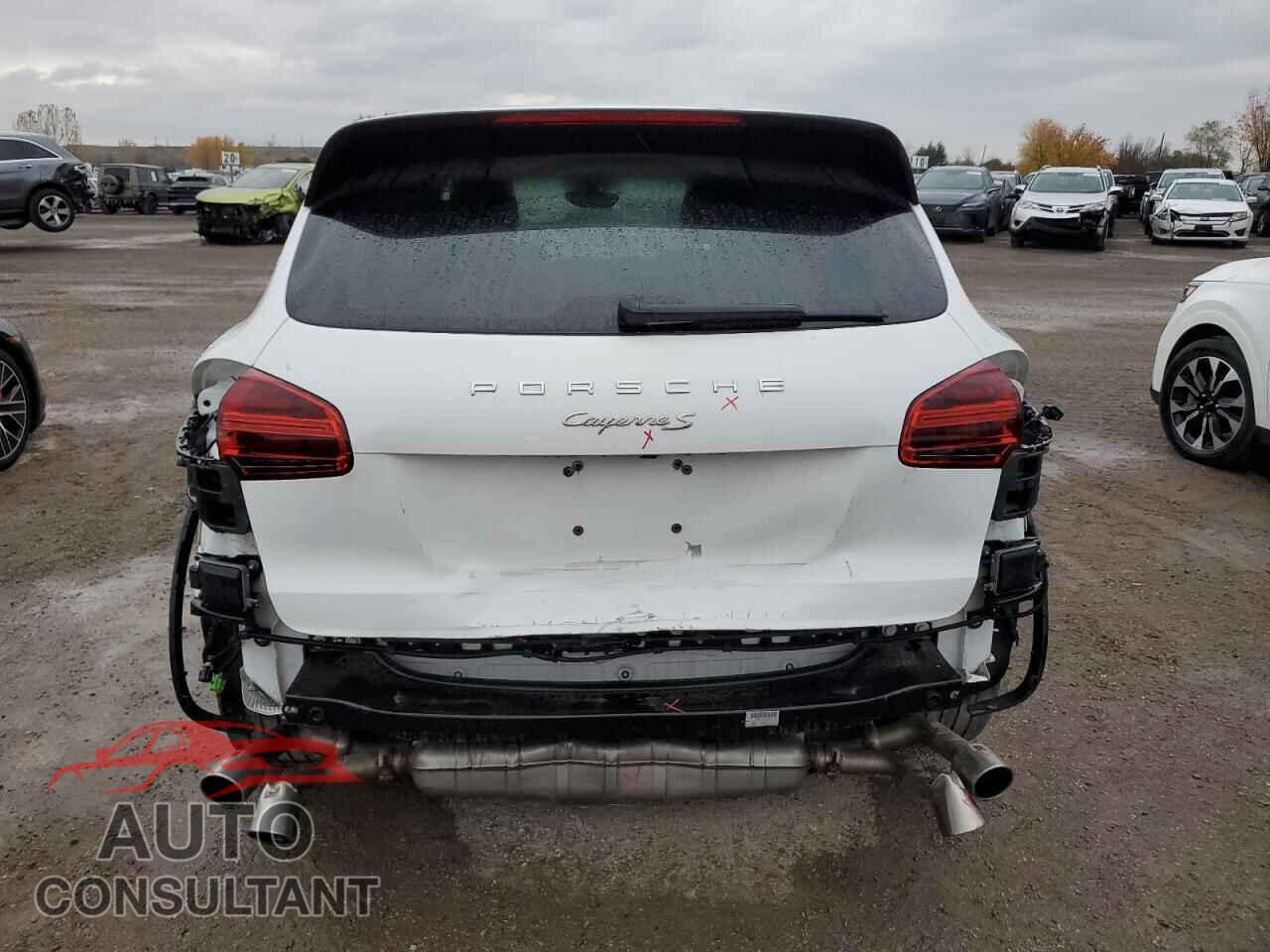 PORSCHE CAYENNE 2016 - WP1AB2A2XGLA96477