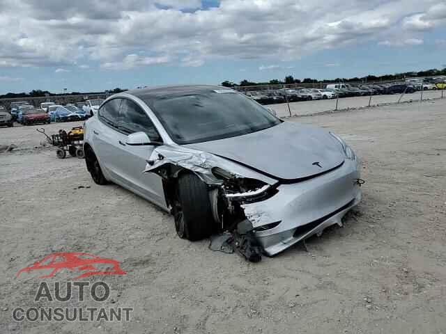 TESLA MODEL 3 2018 - 5YJ3E1EB8JF069276