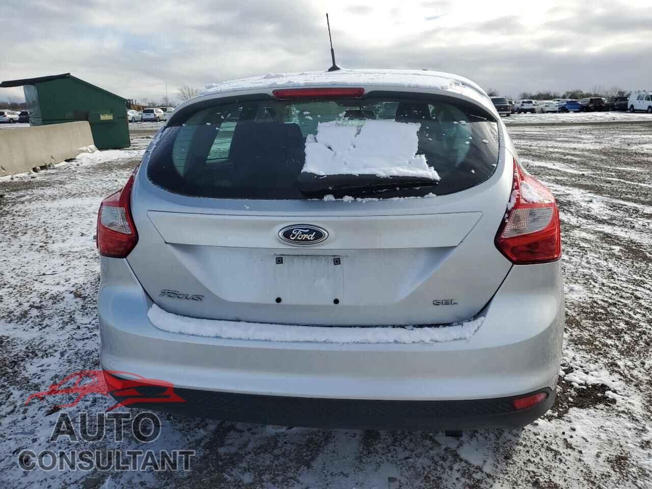 FORD FOCUS 2012 - 1FAHP3M23CL211021