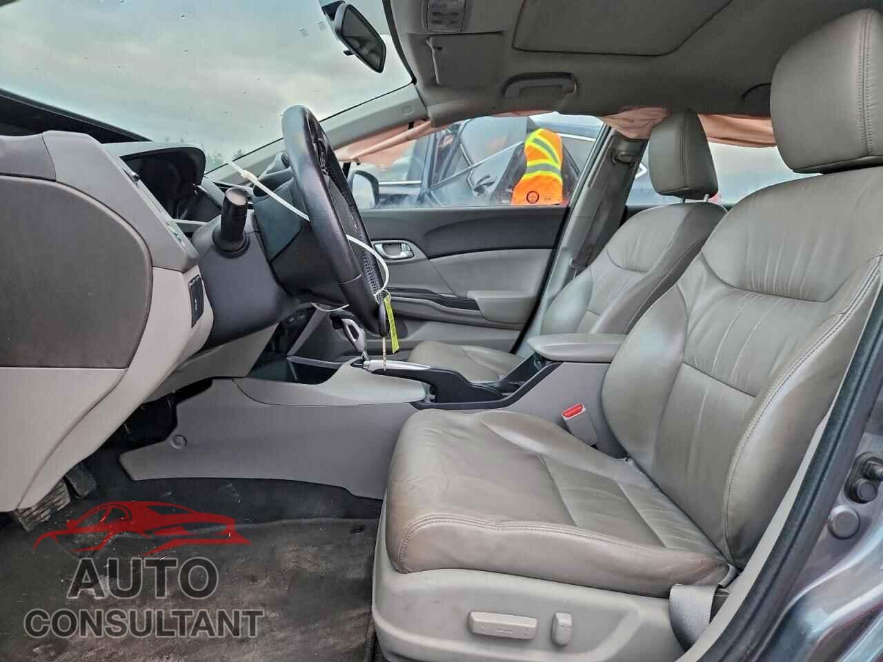 HONDA CIVIC 2012 - 2HGFB2F99CH108317